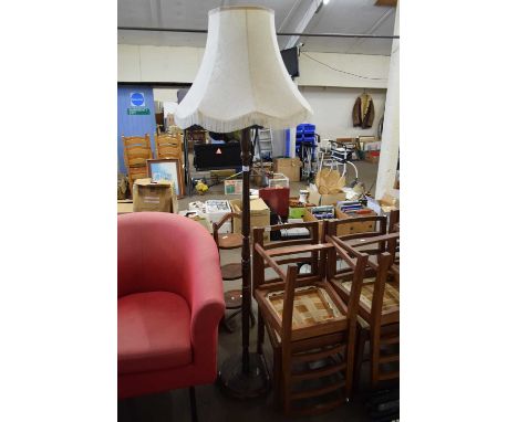 STANDARD LAMP