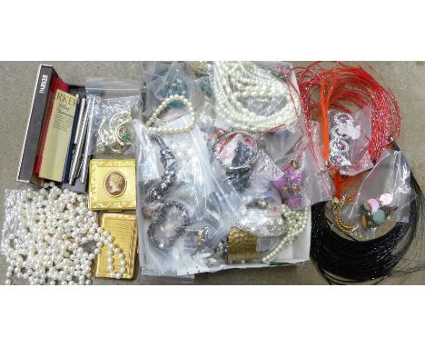 Costume jewellery, a Kigu compact, Standfast cigarette box and Parker pen, 2.34kg