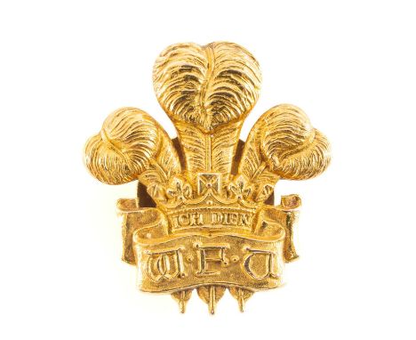 RUGBY UNION CLUB HOUSE: RARE 9CT GOLD WELSH FOOTBALL UNION LAPEL PIN, Thomas Fattorini, Birmingham 1938, as the Prince-of-Wal