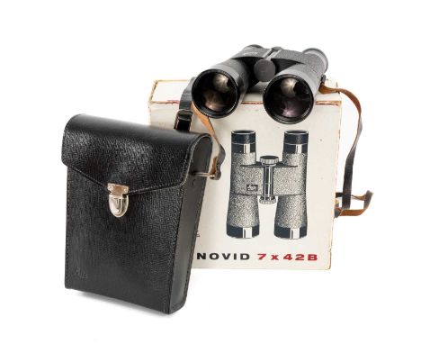 PHOTOGRAPHY CLUB HOUSE LEITZ TRINOVID 7x42 B BINOCULARS, serial number 699317, complete with carry-case and original cardboar