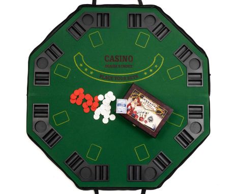 POKER CLUB HOUSE: CHIPS, TABLE TOP & CARDS, the half-folding top in carry case, the coloured chips, cards and dice in wood ca