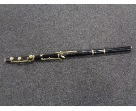 A Margueritat of Paris flute (a/f)
