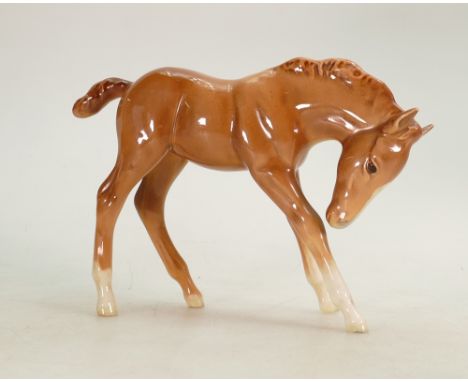 Beswick light chestnut large Foal head down 947:  