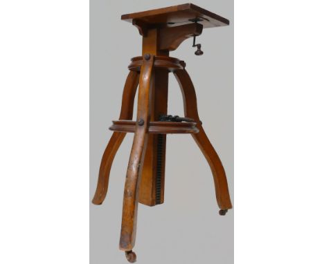 Edwardian Pine Magic Lantern Stand: Height at lowest point 90cm.