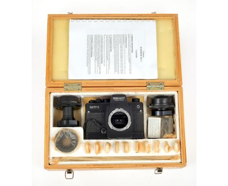 ZENIT SURPRISE MT-1 2-Lens Medical Camera Outfit. Data back model with 1/1000 top speed. All in original fitted box. Complete