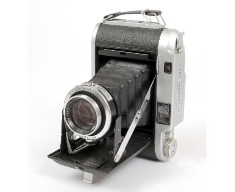 Ross Ensign Autorange 820. C1955. With 105mm f3.8 Ross Xpres colour corrected and coated lens. Minor haze & cleaning marks to