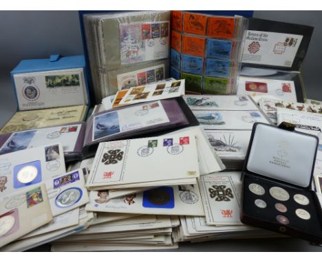 A GOOD COLLECTION OF BRITISH FIRST DAY COVERS, predominantly 1970's and 1980's dates, covering various subjects