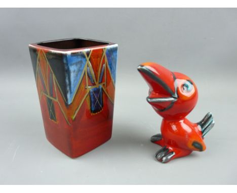 A STYLISH ANITA HARRIS CERAMIC VASE and a ceramic bird figure, possibly Cortendorf, 14.75 and 13.5 cms high respectively