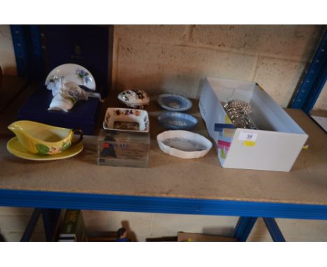 A box containing various napkin rings, corkscrews etc.; two items of Wedgwood jasperware; a Wedgwood "Angela" patterned dish;
