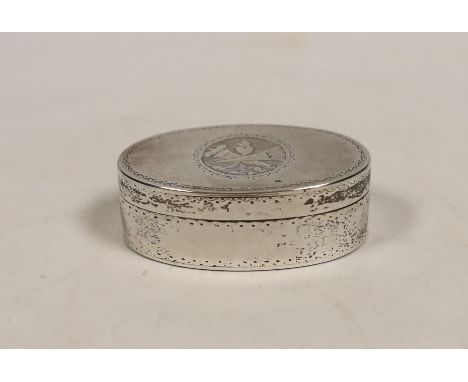 An early 19th century French engraved 800 standard white metal oval snuff box/vesta case, 69mm.