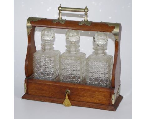 Vintage oak 3 bottle tantalus with key