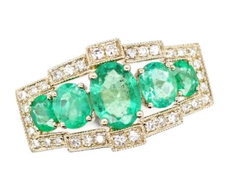 Emerald, diamond and 18ct gold ring marked 18ct approx weight 4.7 grams weight, ring size N