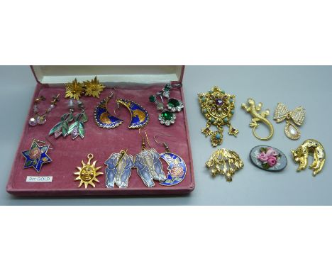 A collection of costume jewellery including vintage 