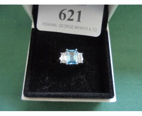 9 carat blue spinel and white stone ring, size O.