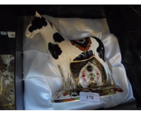Royal Crown Derby Collectors edition of a stallion, limited of 1000, number 108, 2006MMV11 with gold button to base.
