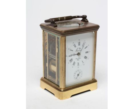 A FRENCH BRASS CASED CARRIAGE CLOCK, 20th century, the twin barrel movement with platform escapement and repeat mechanism str