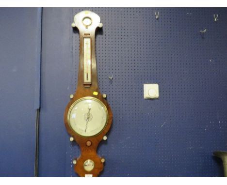 A vintage Barometer