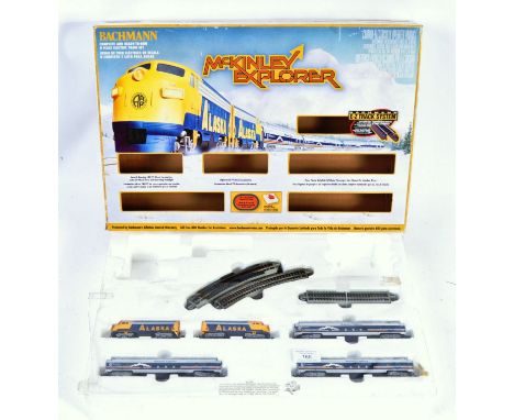 A rare Bachmann made N gauge scale model railway trainset boxed set No. 24010 ' McKinley Explorer ' American Railroad set. Tr