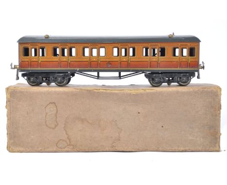 An original vintage Hornby Series 0 Gauge Pre War model railway train set carriage / coach Metropolitain 1st class with elect