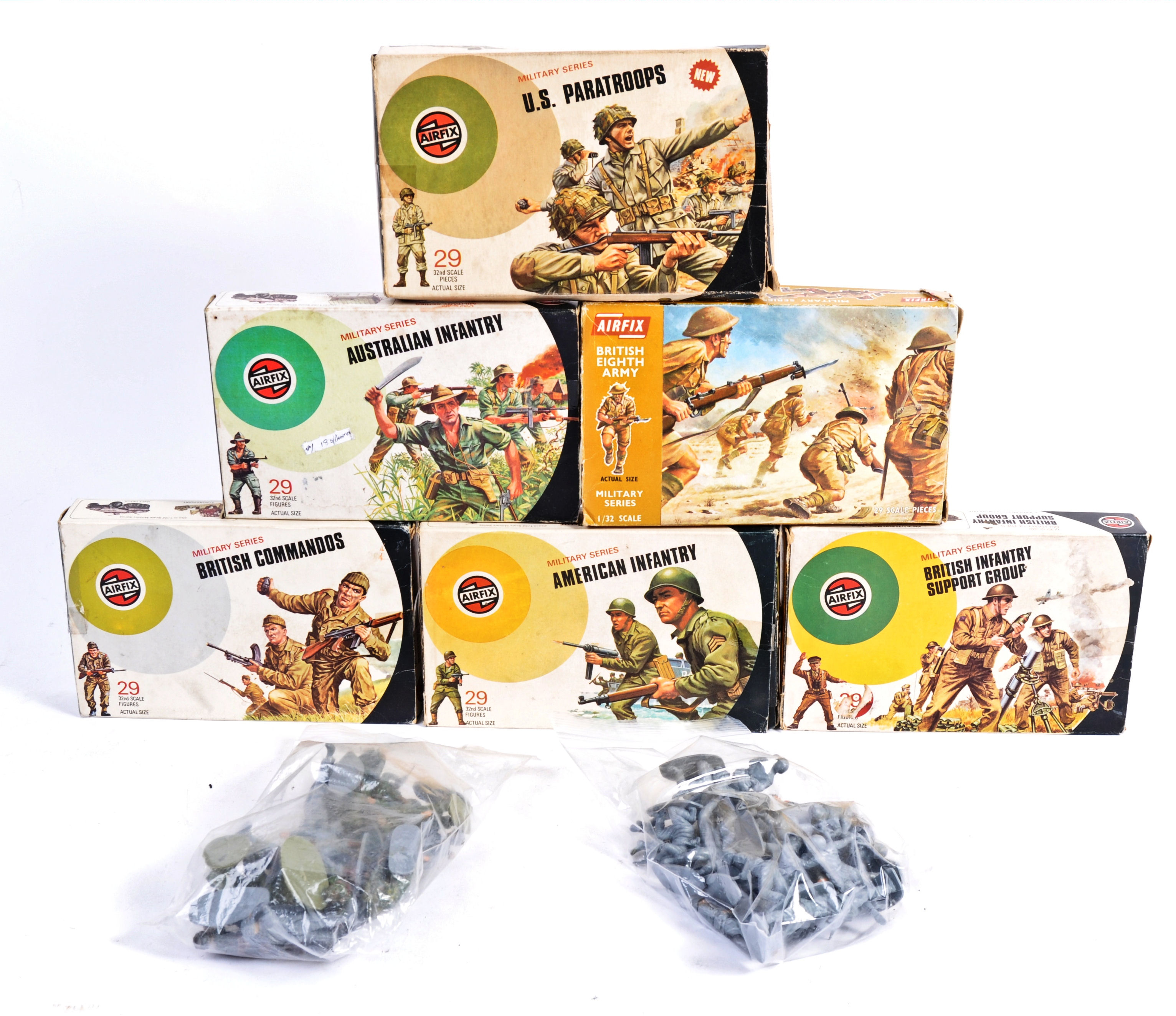 A collection of original vintage Airfix 1/32 scale military figures to ...