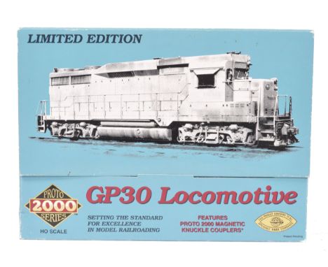 A rare Life Like Trains made Proto 2000 Series H0 / 00 gauge model railway train set locomotive GP30 1274 Santa Fe engine wit