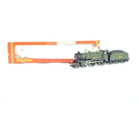 An original Hornby 00 gauge model railway train set locomotive R817 Schools Class 4-6-0 locomotive 900 Eton Southern Rail gre