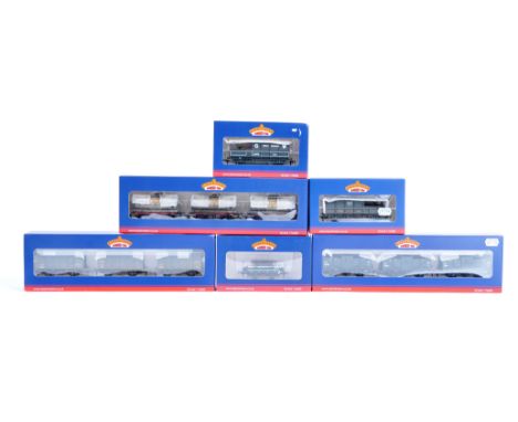 A good collection of 6x assorted Bachmann Branch-Line 00 / OO Gauge Model Railway Trainset Locomotive rolling stock wagons an