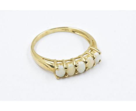 9ct Gold five stone opal ring, size O, 1.9g