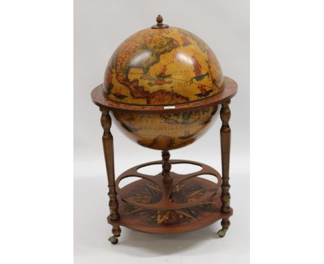 Mid 20th Century globe form drinks cabinet with hinged lid