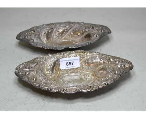 Pair of silver trinket dishes, Chester, 1897, by James Deakin &amp; Sons, 5.5oz t