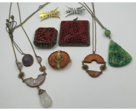 Small quantity of various Chinese jewellery, including cinnabar pendant etc.