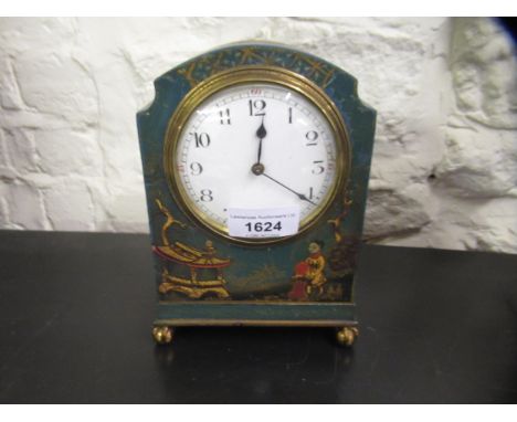 Early 20th Century blue chinoiserie decorated mantel clock