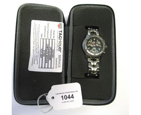 Gentleman's Tag Heuer Professional SEL chronograph wristwatch, with original case and registration cardThis watch is not curr