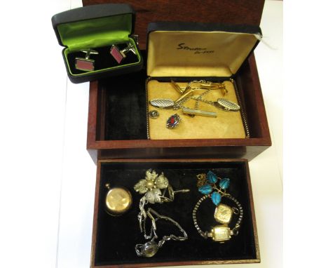 Gold back and front locket, Norwegian silver and enamel brooch, small gold plated compass and a quantity of other jewellery i