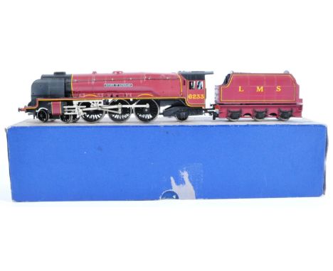 An original Hornby 00 gauge model railway trainset locomotive engine No. R066 LMS 4-6-2 ' Duchess of Sutherland '. Highly det