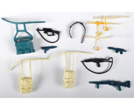 Star Wars - a scarce Kenner mail-away ' Star Wars Action Figure Survival Kit ' (issued upon purchasing five figures and sendi