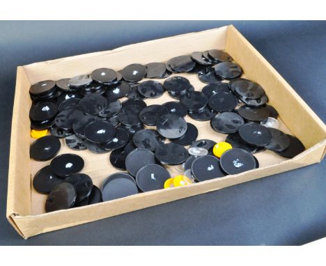 Star Wars - a large collection of 100+ plastic action figure stands. Suitable for Kenner / Palitoy Star Wars figures, as well