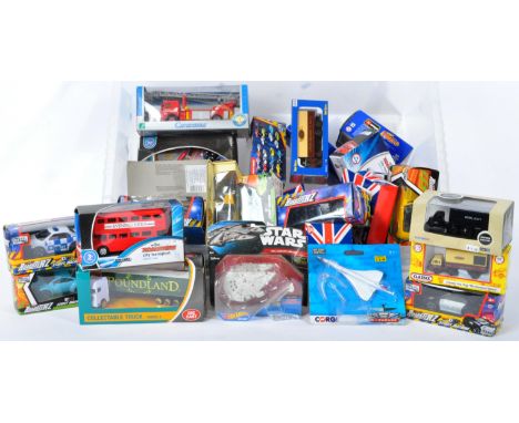 A large collection of approx x30 assorted boxed diecast models - various makes, to include; Oxford, Corgi, Hot Wheels, Star W