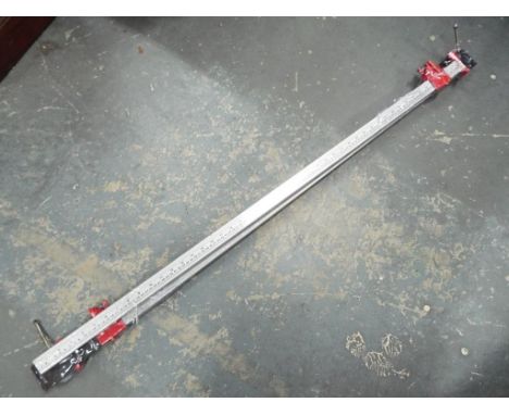 Retail Stock - a pair of 4 foot aluminium sash cramps Est £15 - £25