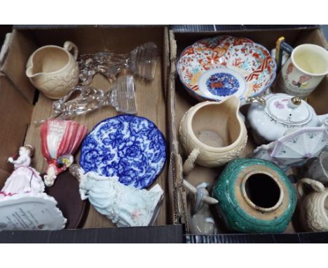 A mixed lot of ceramics to include Royal Worcester lady figurines, Royal Doulton, Lladro, European ceramics and similar (2).