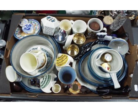 A good mixed lot  to include a Wedgwood part dinner service, Royal Doulton Bunnykins, also included in the lot is Royal Worce