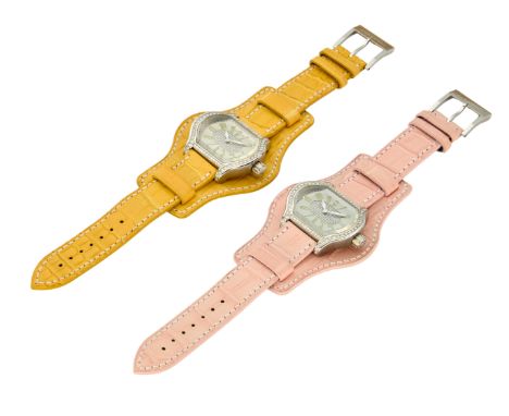 DeLaCour. A lot of two stainless steel quartz wristwatches City, Limited edition nos. 031/500 and 035/500 Quartz movement, si