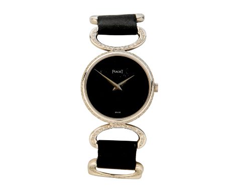 Piaget. An 18ct white gold diamond set manual wind wristwatch Dancer, Ref: 9005 DB, London import hallmark for 1975 Manual wi