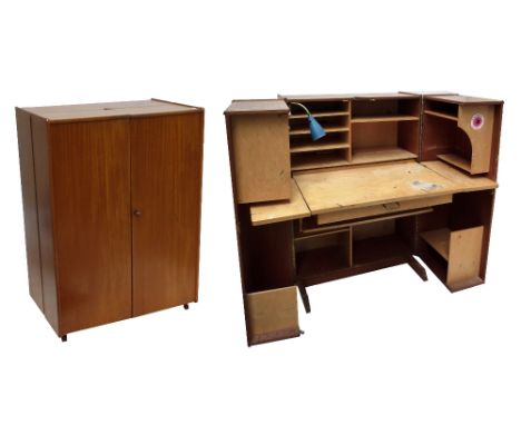 A Danish teak fold-out rectangular sectioned desk.   CONDITION REPORT:  The dimensions of this item are: (H)114 x (W)82 x (D)