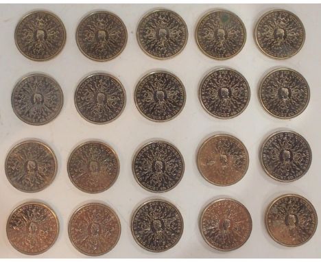 Elizabeth II&nbsp;(1952-2022)&nbsp;25 New Pence - Elizabeth II&nbsp;Queen Mother Silver Coins (Twenty Pieces) Obverse Second 