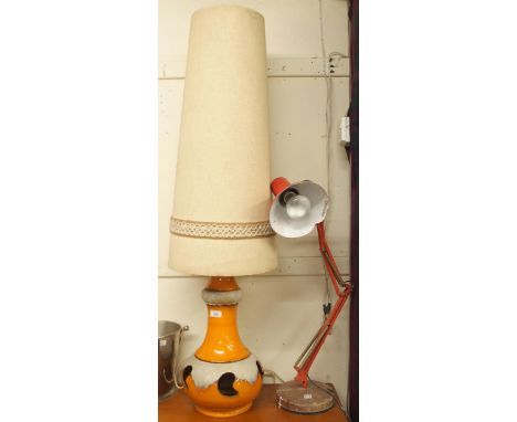 A lot comprising a mid 20th century Emmedi anglepoise style desk lamp and a mid 20th century stoneware table lamp (2) Conditi