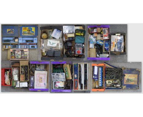 An extensive array of model railway components and accessories, to include a boxed Lima 00-gauge Steam Freighter set, two Hor