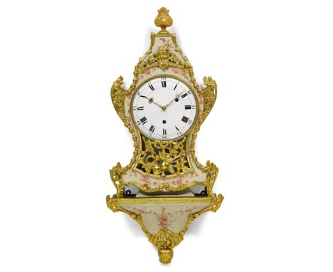 BEMALTE PENDULE AUF SOCKELLouis XVI, Neuenburg um 1770/80.Holz allseitig gefasst, auf grau/beigem Fond bunte Blumen und Blätt