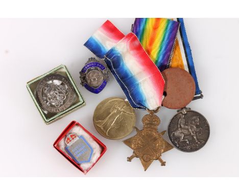 Medals of 1987 Private Thomas McWalter of the 4th Battalion Royal Scots comprising WWI war medal, victory medal and 1914-15 s