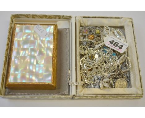 A SMALL BOX OF MIXED JEWELLERY, with mother of pearl musical compact